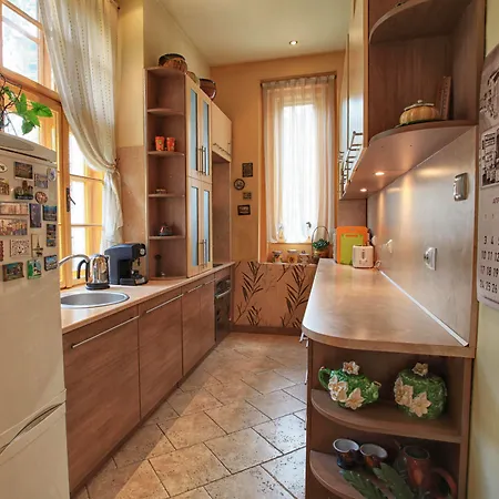 Tomovi - Three Bedrooms Center * Plowdiw