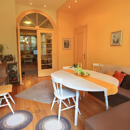 דירה Tomovi - Three Bedrooms Center