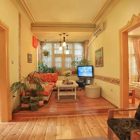 Tomovi - Three Bedrooms Center * פלובדיב
