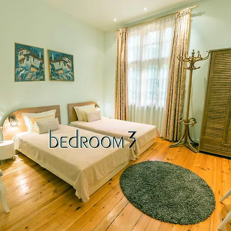 Apartment Tomovi - Three Bedrooms Center Plovdiv
