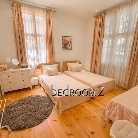 Tomovi - Three Bedrooms Center * Plowdiw
