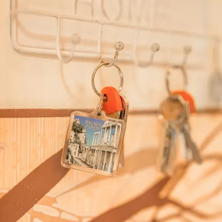 Tomovi - Three Bedrooms Center Apartment *
