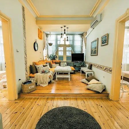 Tomovi - Three Bedrooms Center * Plowdiw