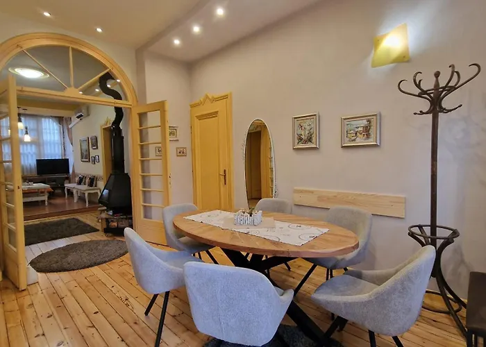 Tomovi - Three Bedrooms Center Apartamento Plovdiv